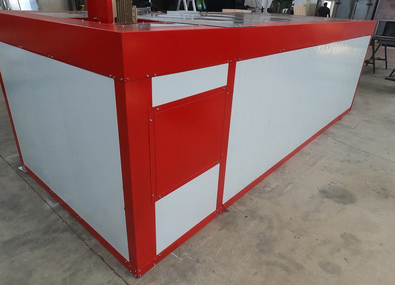 Box-type oven before delivery