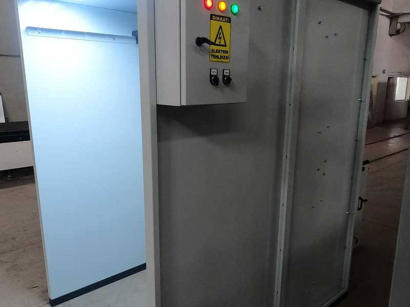 Booth and control box