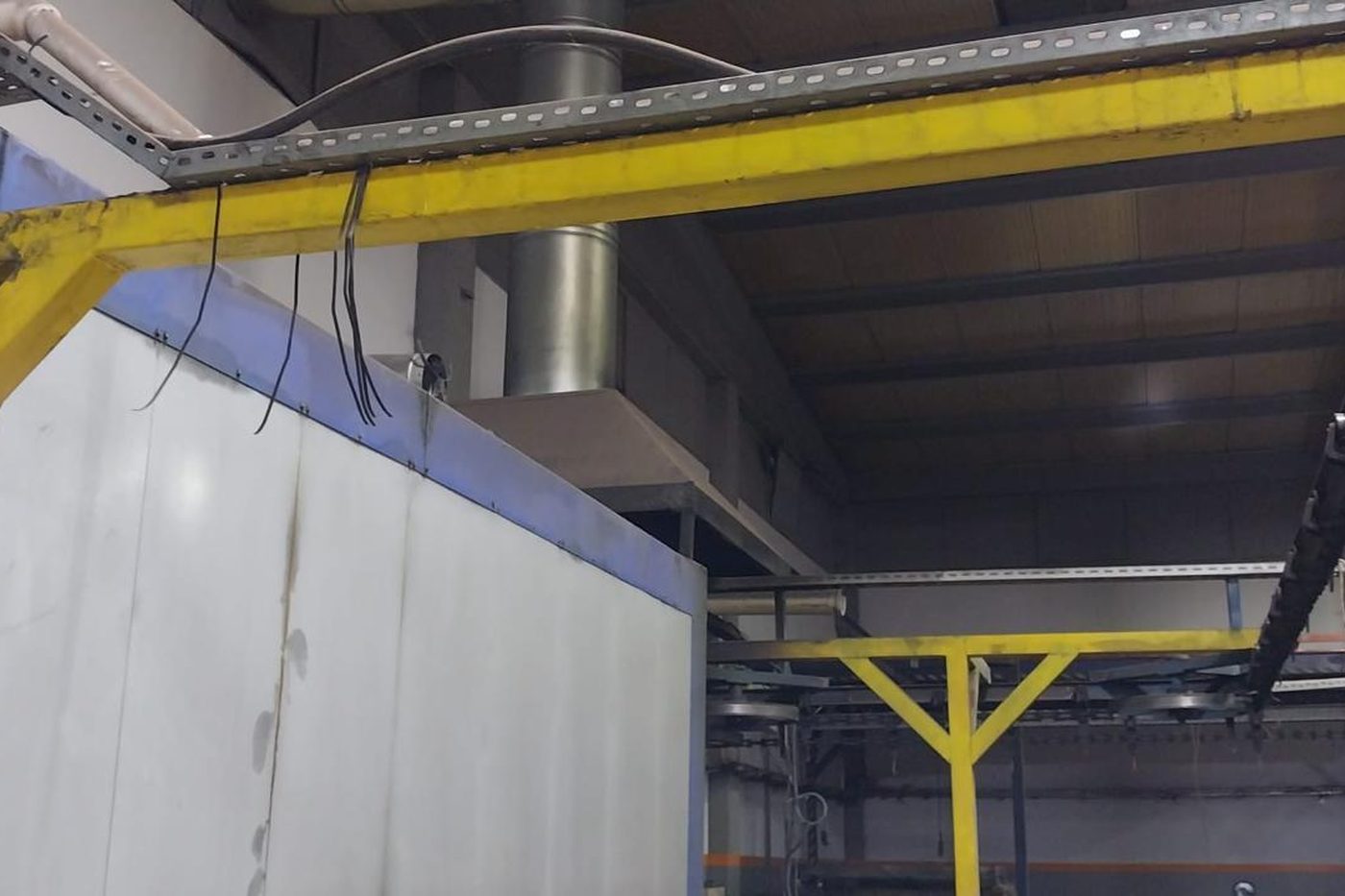 U-turn oven and conveyor line prepared for transport